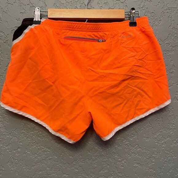 Nike Athletic Running Shorts w/ Back Pocket - Picture 4 of 11